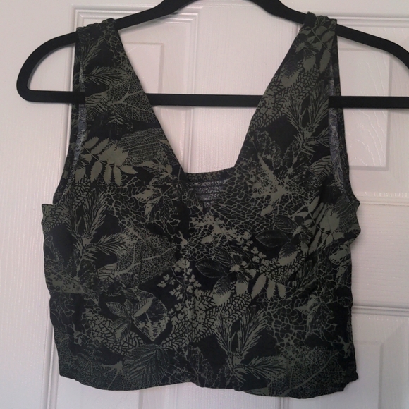 Daphne fern crop top - Picture 2 of 3